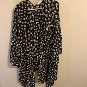 Izzy & Lola kimono size medium/ small